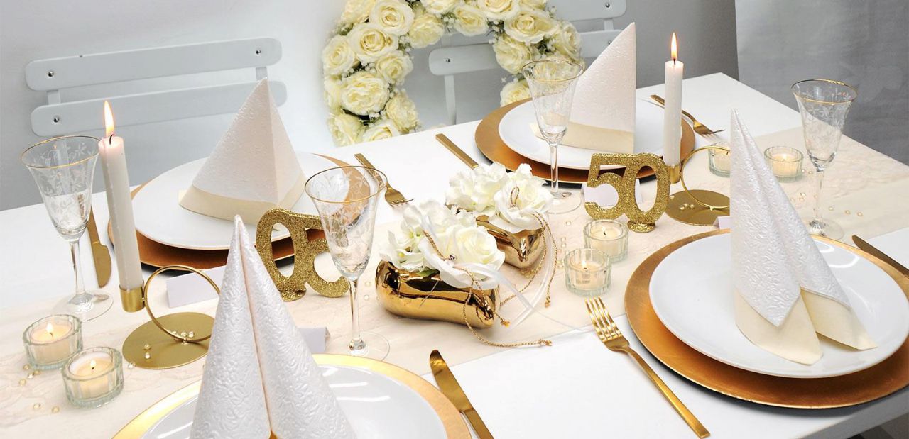 Die perfekte Tischdekoration zur Goldenen Hochzeit